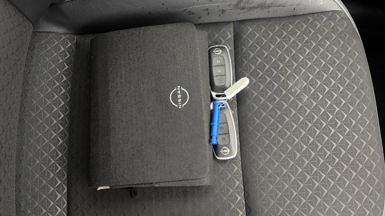 Nissan Juke 1.0 DiG-T 114 N-Connecta 5dr DCT Petrol Hatchback